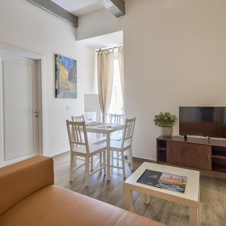 Borgo Apartments 1 & 2 Bedroom Self-Catering Units In Central Валета Екстериор снимка