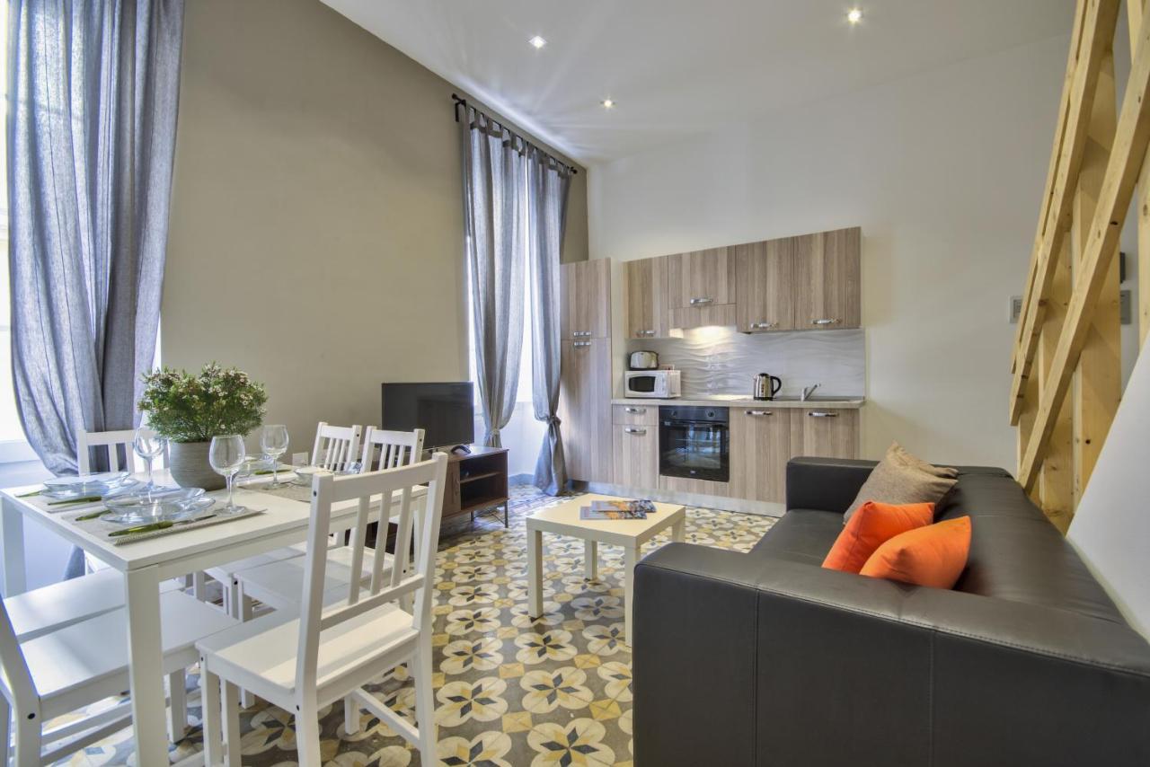 Borgo Apartments 1 & 2 Bedroom Self-Catering Units In Central Валета Екстериор снимка
