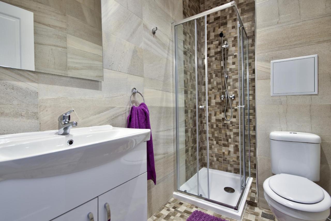 Borgo Apartments 1 & 2 Bedroom Self-Catering Units In Central Валета Екстериор снимка