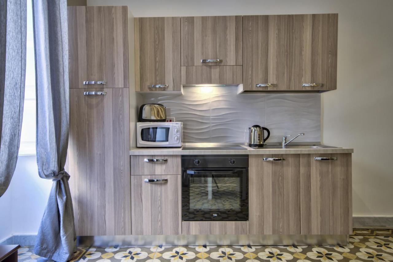 Borgo Apartments 1 & 2 Bedroom Self-Catering Units In Central Валета Екстериор снимка