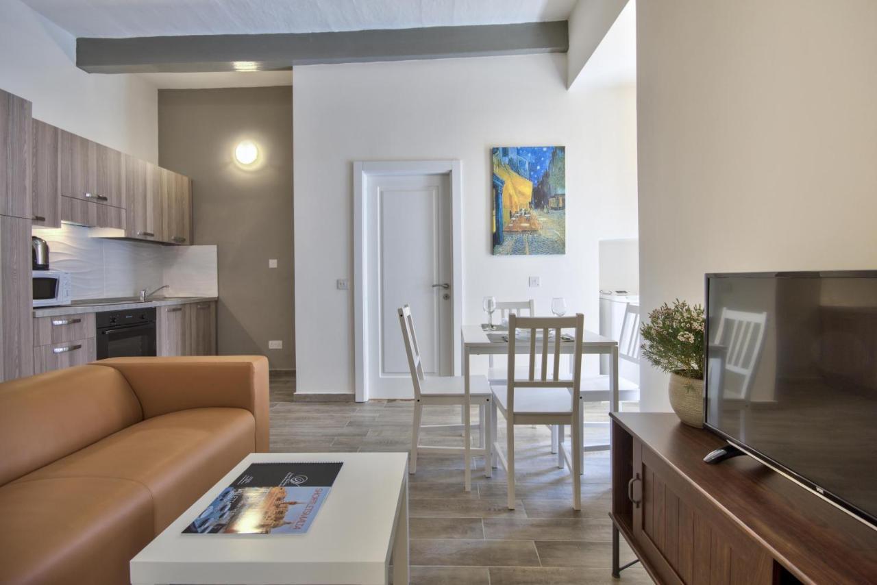 Borgo Apartments 1 & 2 Bedroom Self-Catering Units In Central Валета Екстериор снимка