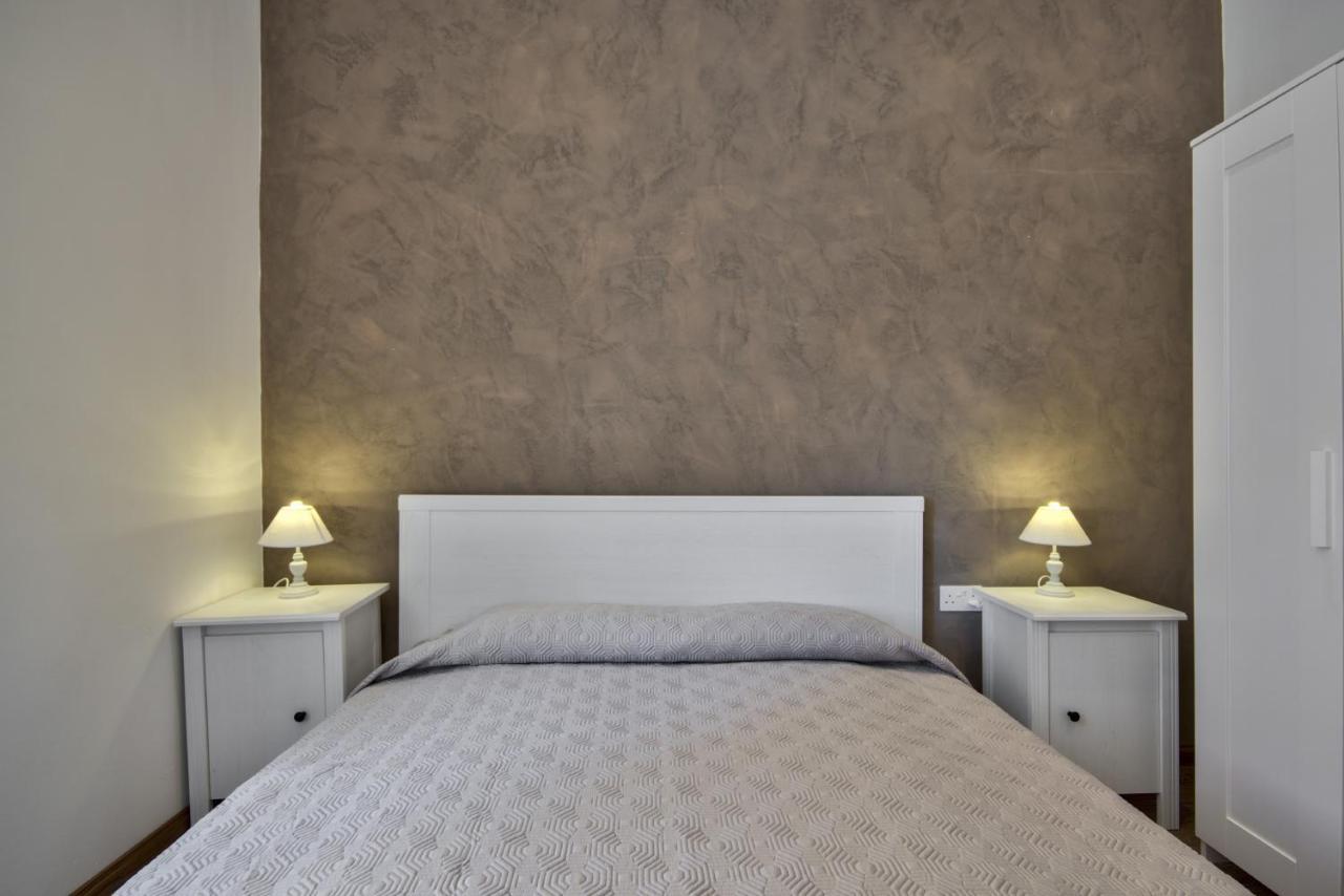 Borgo Apartments 1 & 2 Bedroom Self-Catering Units In Central Валета Екстериор снимка