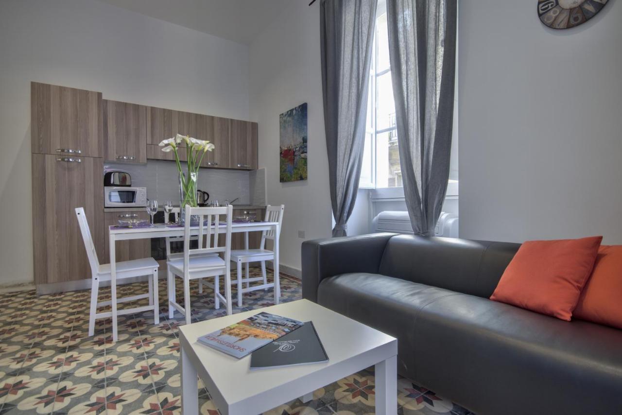 Borgo Apartments 1 & 2 Bedroom Self-Catering Units In Central Валета Екстериор снимка