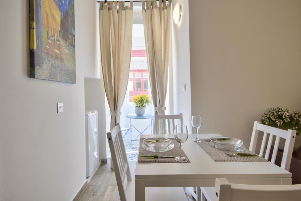 Borgo Apartments 1 & 2 Bedroom Self-Catering Units In Central Валета Екстериор снимка