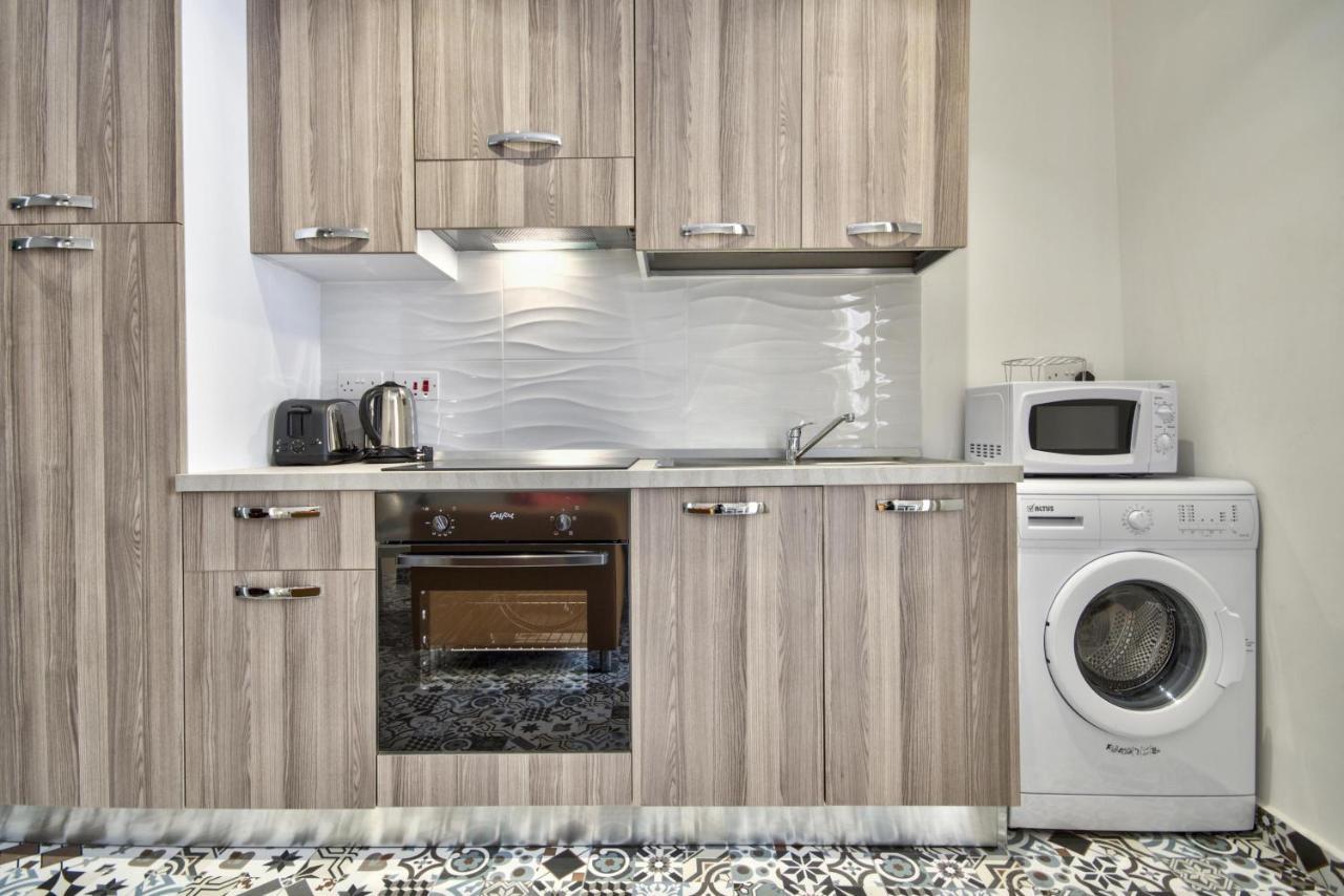 Borgo Apartments 1 & 2 Bedroom Self-Catering Units In Central Валета Екстериор снимка