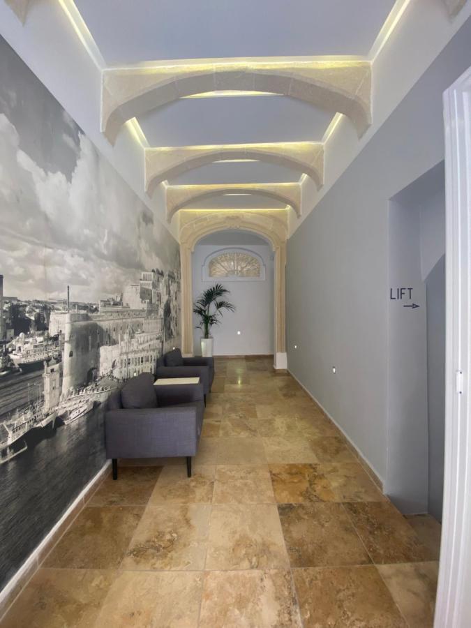 Borgo Apartments 1 & 2 Bedroom Self-Catering Units In Central Валета Екстериор снимка