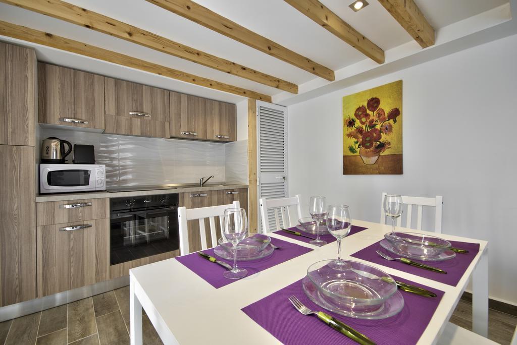 Borgo Apartments 1 & 2 Bedroom Self-Catering Units In Central Валета Екстериор снимка