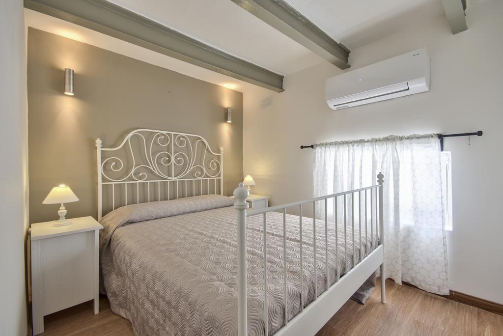 Borgo Apartments 1 & 2 Bedroom Self-Catering Units In Central Валета Екстериор снимка